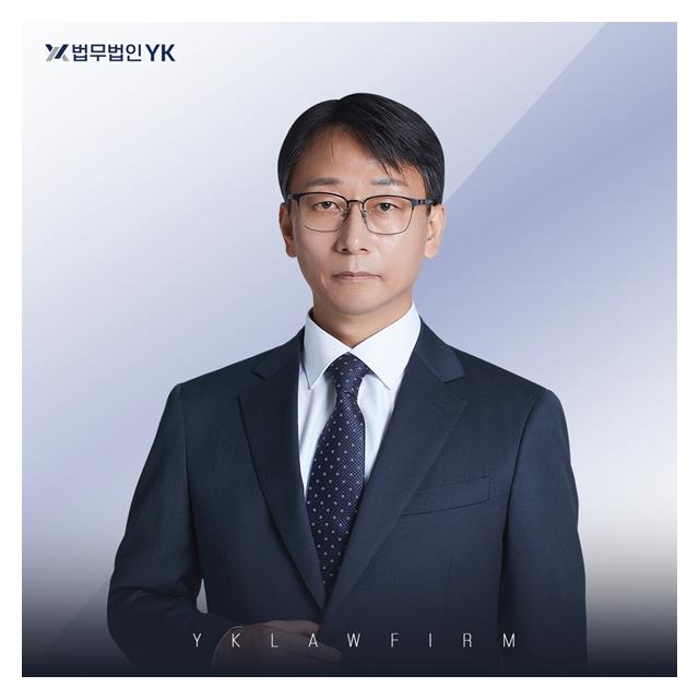 부장검사역임,검사역임 천기홍대표변호사